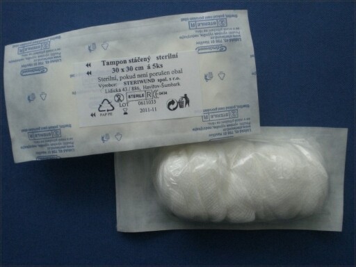 Steriwund Tampón stáčený z gázy sterilní 30 x 30 5 ks
