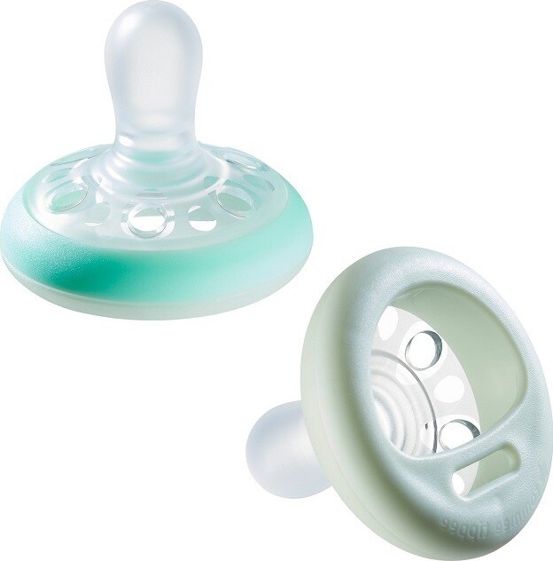 Tommee Tippee CTN Dudlík Night zelená 0-6m 2ks